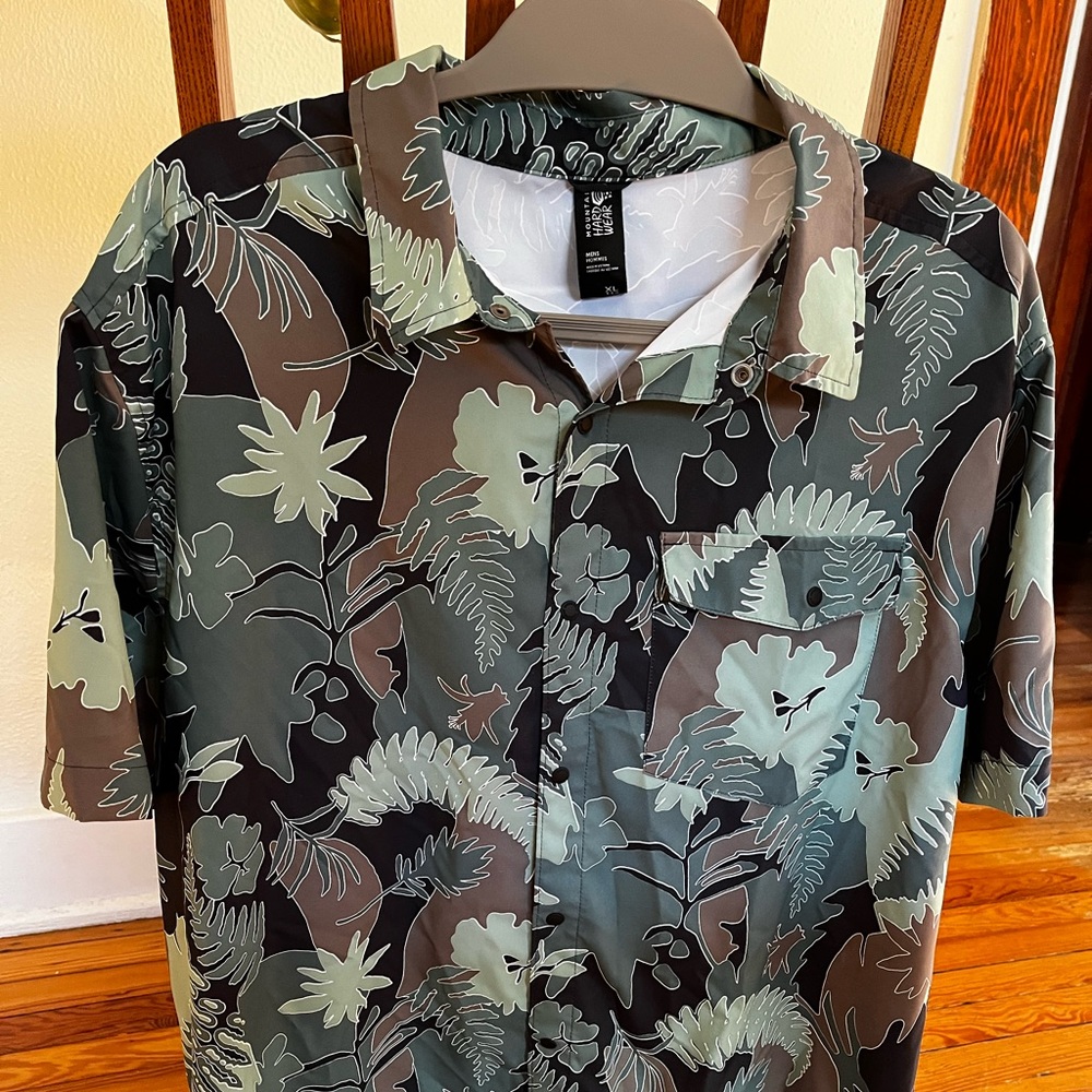 Dryfit mountain hard wear button down